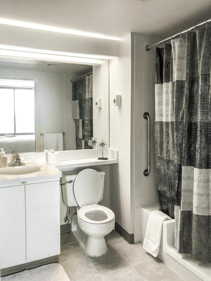 Short Term Rentals At The Park At Trowbridge Senior Community เซาท์ฟิลด์ ภายนอก รูปภาพ