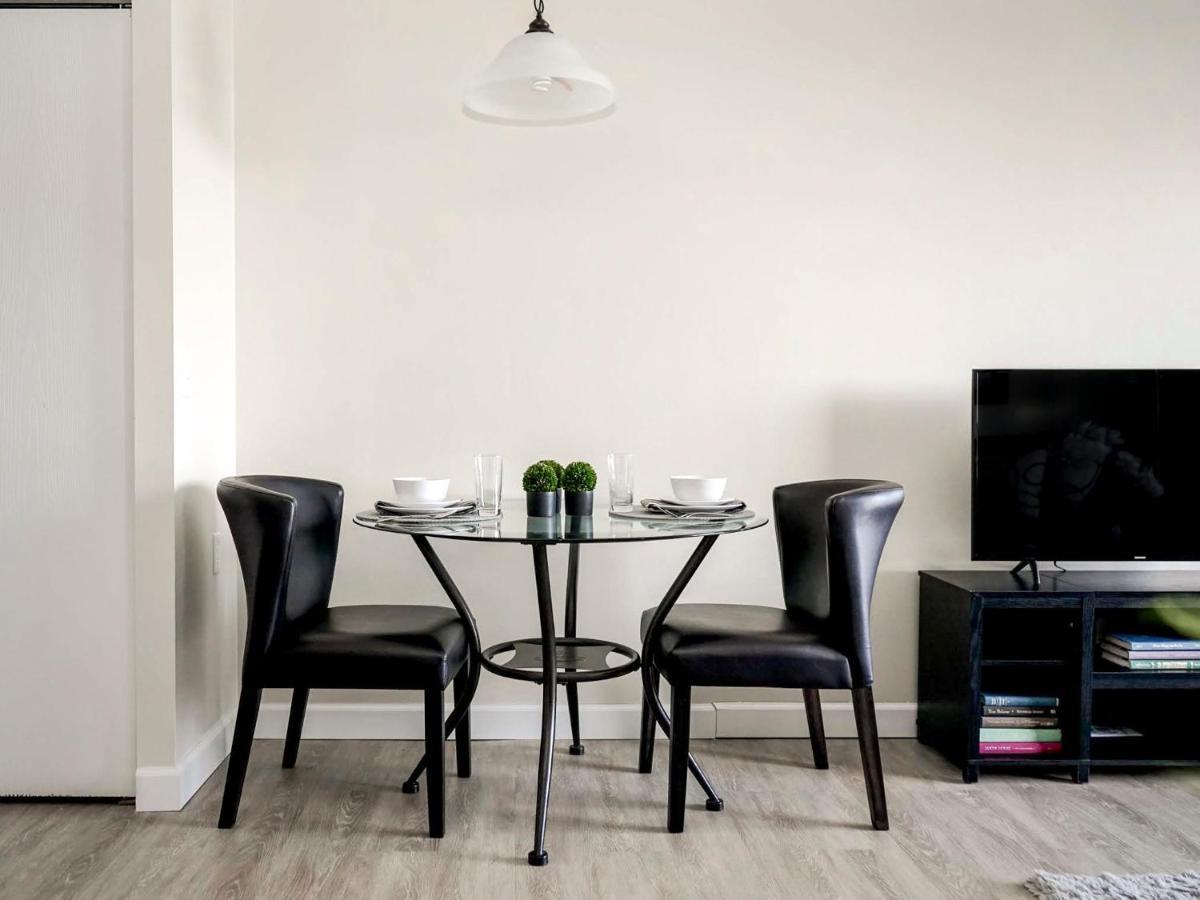 Short Term Rentals At The Park At Trowbridge Senior Community เซาท์ฟิลด์ ภายนอก รูปภาพ